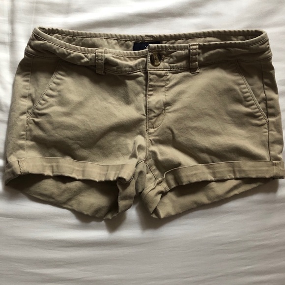 Tan American Eagle shorts - Picture 1 of 9